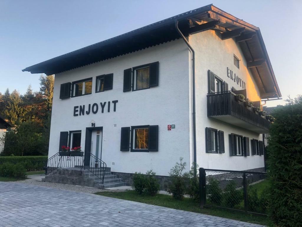فندق Enjoyit Velden West Selpritsch المظهر الخارجي الصورة
